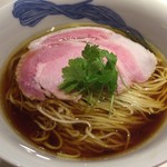 Japanese Ramen Noodle Lab Q - 盛り付けも素晴らしい！