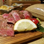 炉端と酒 五臓六腑 - 和牛ステーキ１