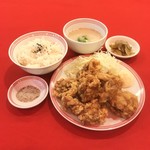 うさぎ食堂 - 鶏のから揚げセット