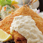 旬菜うちごはん 菜々家 - 自家製タルタルソースで食べる、サクサク揚げたてあじフライ定食