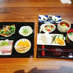 隠国の食 伊良原 - これに蕎麦とデザートのぜんざいが付きます