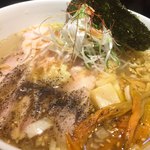 鷹流 - 白鶏麺卵付アップ