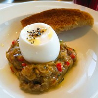 Benoit Alain Ducasse - 長茄子のキャビア風　半熟玉子とトースト