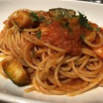 ブルーノート東京 - 天使の海老とズッキーニ、トマトソースパスタ