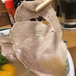 純豚骨ラーメン鶯 - 