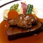 大磯プリンスホテル - 牛肉とフォアグラのソテー