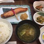 京粕漬 魚久  - 鮭京粕漬け定食