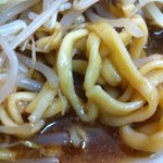 ガッツリラーメン めんしろう - 麺