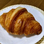 ル パン ドゥ ジョエル・ロブション 渋谷ヒカリエShinQs店 - クロワッサン  260円