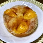 ル パン ドゥ ジョエル・ロブション 渋谷ヒカリエShinQs店 - クリームパン  314円