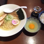 麺処 武壱 - 塩そば780円とたまごかけごはん200円