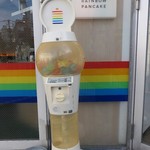 レインボーパンケーキ - 店頭