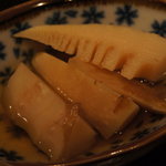 煮込みと惣菜 かん乃 - 今日の総菜、たけのこ煮付け