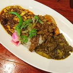 大衆中遊華食堂 八戒 - ３種あいがけ(マトン、ラム、四川麻婆)＋エビチリ