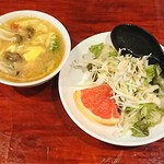 大衆中遊華食堂 八戒 - 玉子スープとサラダ付き