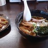 もつ煮と煮干しそば（中華そば）真也食堂