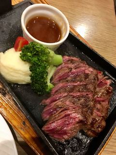 STEAK × WINE 肉バル LIMIT DISH - ハラミステーキ♡