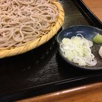 Teuchisobamaekawa - 薬味に大根おろしがあるのは新鮮だ