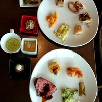 テーブル36 - 美味しい料理