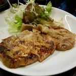 煮込み屋 じもん - 