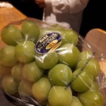 鮨　Shizuku - 岡山のシャインマスカット❤しかもさらに高級な晴王