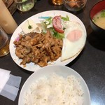 ゆめ屋 - 生姜焼き定食　730円