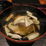 日本料理 晴山 - 30年9月　お椀　甘鯛と岩手久慈松茸