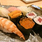 魚よし - 特上にぎりは、ランチでは3,000円です。