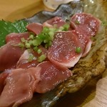 甲州屋酒場 - 砂肝の刺身♪