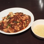 彩華 - 麻婆飯、コーンスープ