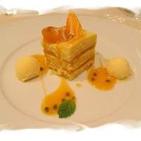 キハチ 名古屋JRセントラルタワーズ店 - 完熟マンゴーのショートケーキ