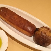 エンパイア・グリル - “ディズニー・ハロウィーン”　エンパイア・グリル・ランチ　（2018/9/3～10/31）　■パン　(2018/09) 