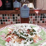 ラ ピニャータ - パスタとロゼボトル