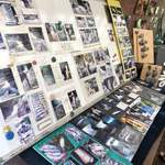 やまめ庵 - 玄関横の写真の数々(^^)