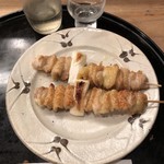 鳥つね自然洞 - 皮焼き