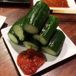 肉山 - 9．冷やしきゅうりとシシトウ味噌