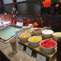 ビュッフェ＆カフェレストラン ナイト＆デイ - 果物やマシュマロは外せませんね