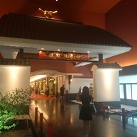 New American Grill “KANADE TERRACE” - ホテルの中に門があったり、池があったりで 素敵☆
