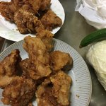 Karaage Semmonten Torisaburo- - そーとーつまみ食いして、まだこれなから揚げたち