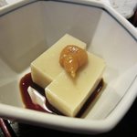 たしろ - セットの小鉢は美味しいごま豆腐、夏の暑い時だったのでペロリの食べちゃいました。