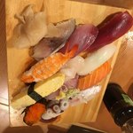 Sushi Izakaya Yataizushi - 寿司盛り合わせ竹
