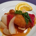ホテルオークラレストラン三鷹 チャイニーズガーデン 桃亭 - 白身魚の甘酢あんかけ
う～ん、らっきょうが入ってたけど好みではない(笑)