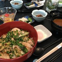 KATO'S DINING & BAR - 