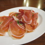 伊酒リア - イベリコ豚の生ハム（スペイン）19か月熟成