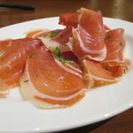 伊酒リア - イベリコ豚の生ハム（スペイン）19か月熟成