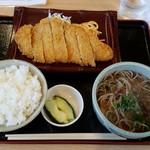 Fuku zushi - かつ定食(1050円)