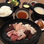 Sumibi Yakiniku Rishin - パワフルランチ