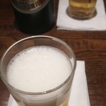 栄華 - 大瓶で乾杯。