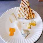 スーリアン - チーズ盛り合わせ