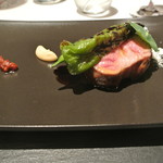 リストランテ カノフィーロ - 仔羊肩ロース肉のグリーリアと万願寺唐辛子